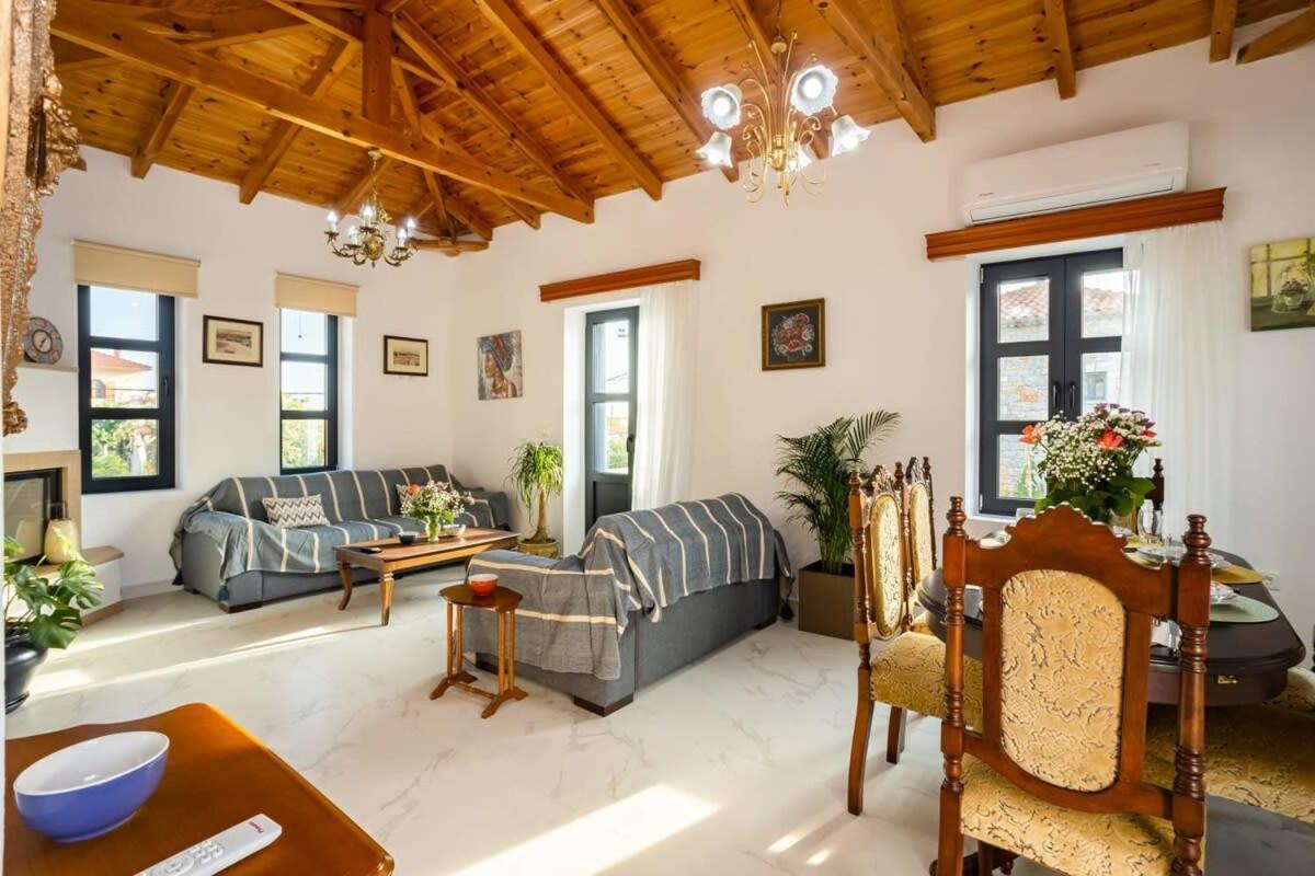 Stoúpa Mani Stone Built Home A Breath Away To The Sea מראה חיצוני תמונה