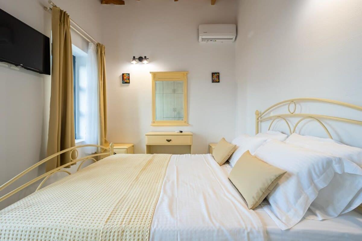Stoúpa Mani Stone Built Home A Breath Away To The Sea מראה חיצוני תמונה
